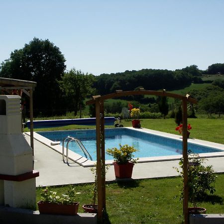 Chalet De Rose Moutier-Malcard Exterior foto